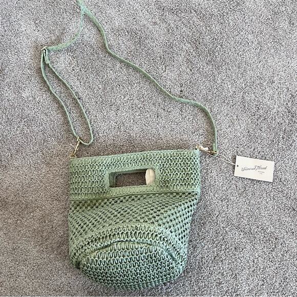 NWT Universal Thread Green Straw Over the Shoulder Purse - Picture 2 of 9